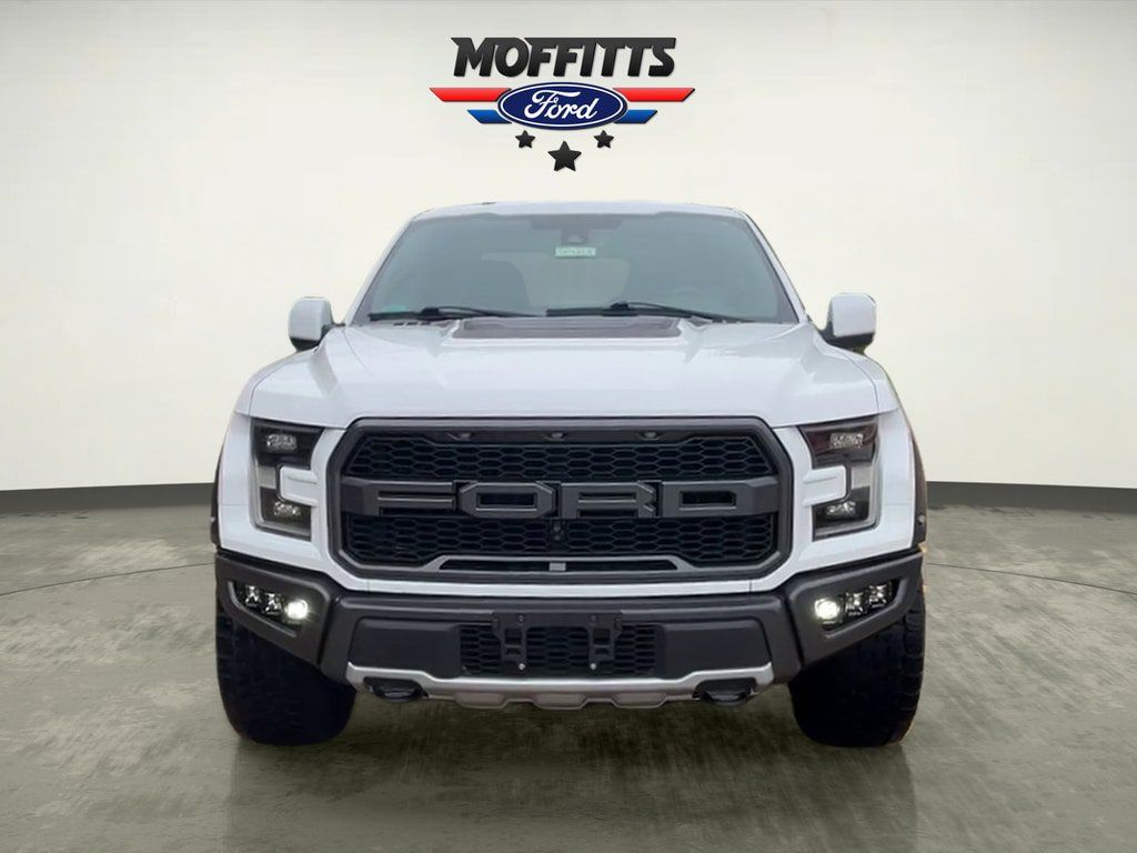 Used 2018 Ford F150 Raptor w/ Equipment Group 802A Luxury AWD/4WD image 8
