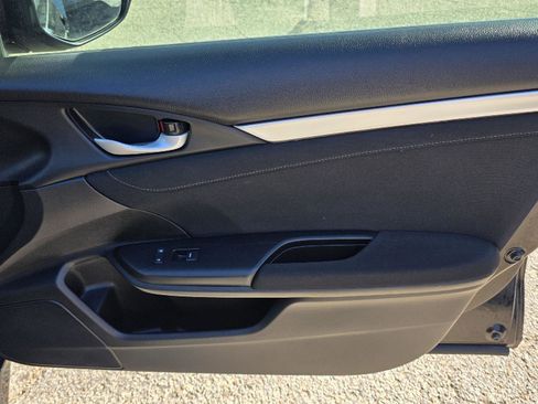 Used 2019 Honda Civic EX image 28