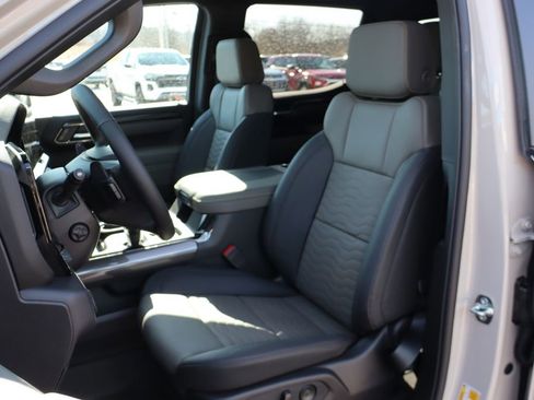 New 2026 Chevrolet Silverado 1500 ZR2 w/ LPO, Dark Essentials Package image 15