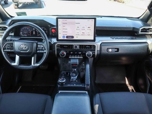Certified 2025 Toyota Tacoma TRD Off-Road AWD/4WD image 16