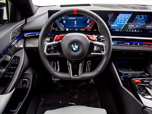 New 2026 BMW M5 w/ Carbon Package AWD/4WD image 18