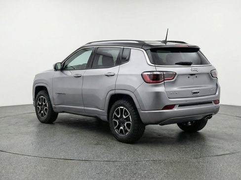 Used 2025 Jeep Compass Trailhawk w/ Trailer Tow Group AWD/4WD image 6