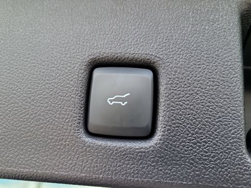 Used 2026 Ford Escape SE FWD image 8