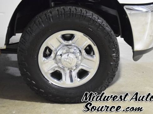 Used 2018 RAM 3500 Tradesman w/ Chrome Appearance Group AWD/4WD image 8