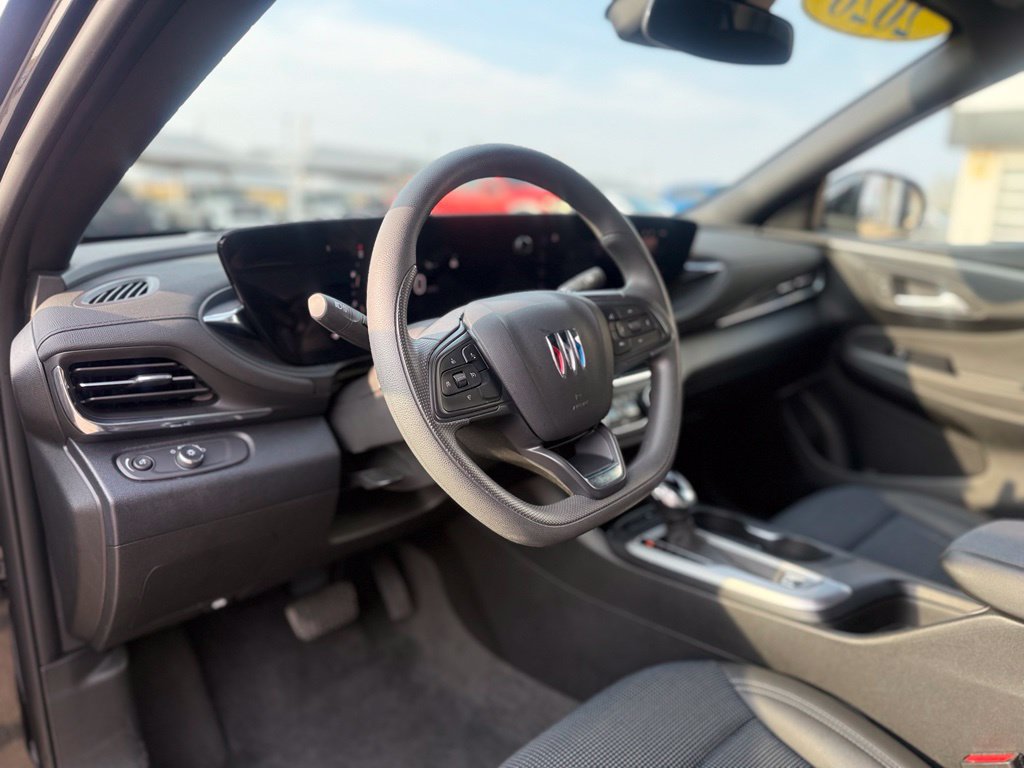 Used 2026 Buick Envista Preferred FWD image 8