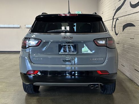 Used 2022 Jeep Compass Limited w/ Elite Group AWD/4WD image 5
