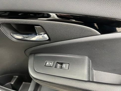 Used 2017 Honda Pilot Touring image 60