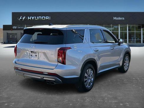 Certified 2025 Hyundai Palisade SEL image 4