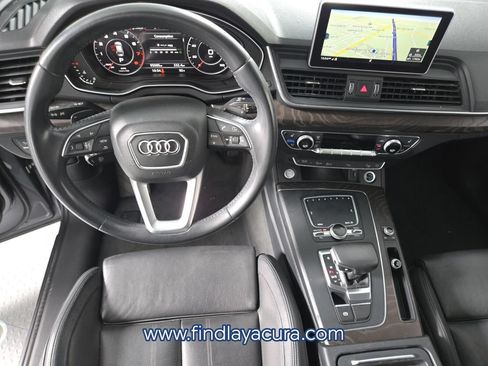 Used 2018 Audi Q5 2.0T Premium Plus w/ Premium Plus Package AWD/4WD image 16