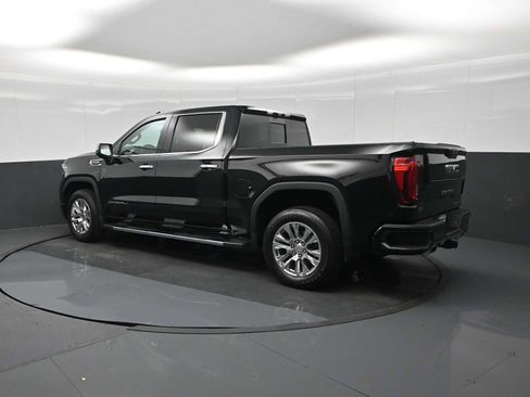 Used 2024 GMC Sierra 1500 Denali w/ Technology Package AWD/4WD image 6