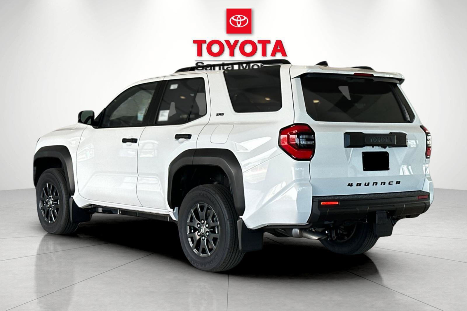 New 2026 Toyota 4Runner SR5 AWD/4WD image 5