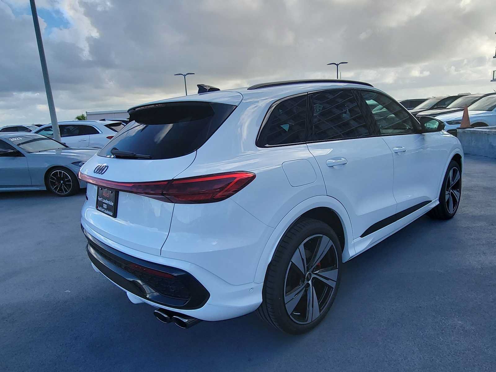 New 2026 Audi SQ5 Premium Plus AWD/4WD image 6