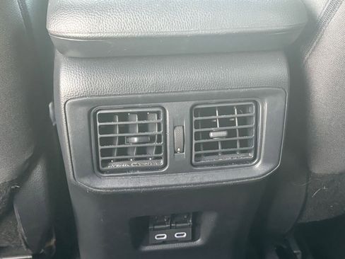 Used 2025 Toyota RAV4 XLE image 24