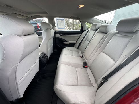 Used 2018 Honda Accord EX image 20