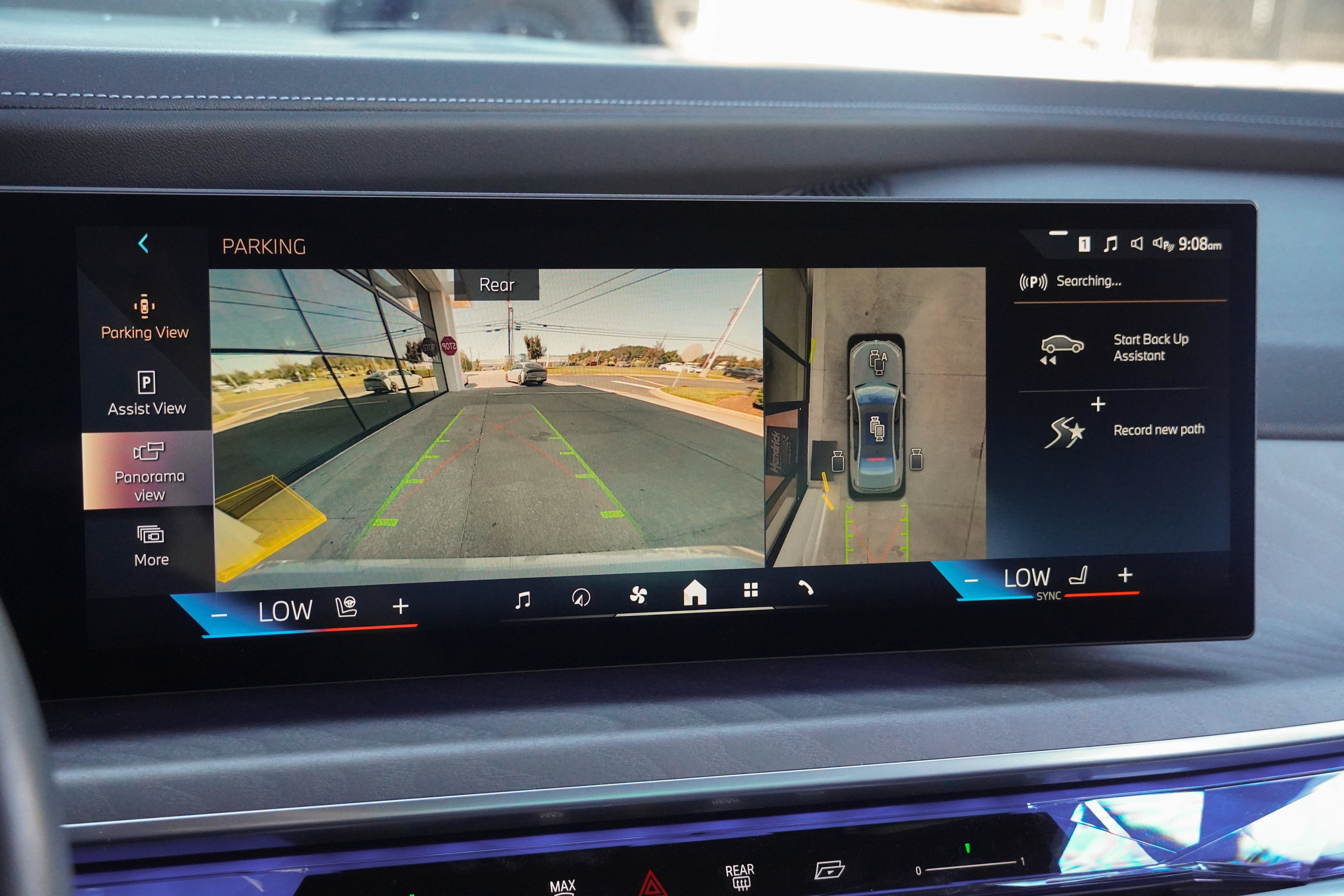 Certified 2023 BMW 740i w/ Parking Assistance Package RWD image 24