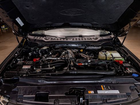 Used 2026 Ford F350 Platinum w/ Platinum Plus Package image 31