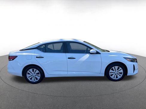 Used 2025 Nissan Sentra S image 17