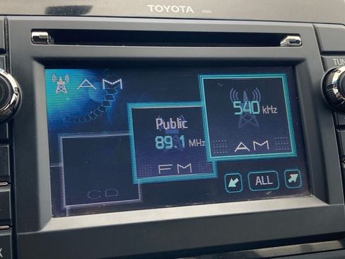 Used 2013 Toyota Tacoma PreRunner w/ SR5 Pkg RWD image 20