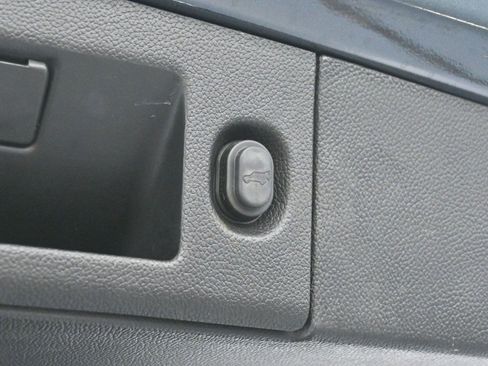 Used 2020 Chevrolet Tahoe Premier image 11