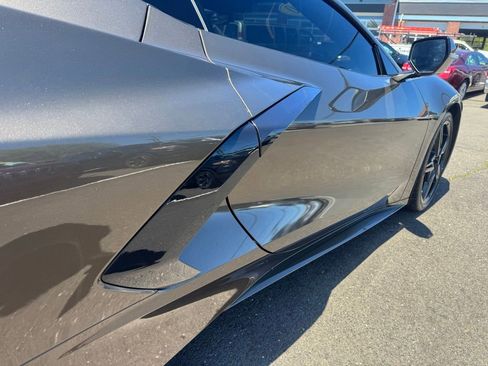 Used 2020 Chevrolet Corvette Stingray Preferred Cpe w/ 2LT Preferred Equipment Group RWD image 18