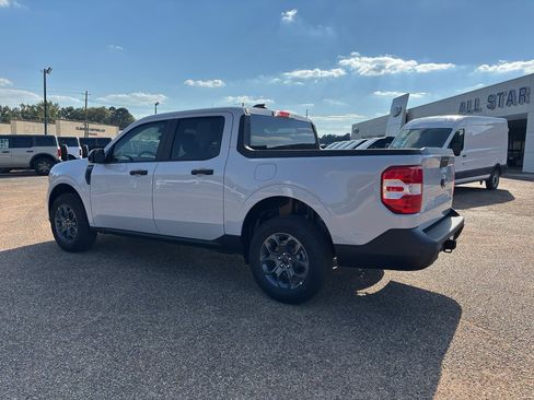 New 2025 Ford Maverick XLT w/ XLT Luxury Package image 3