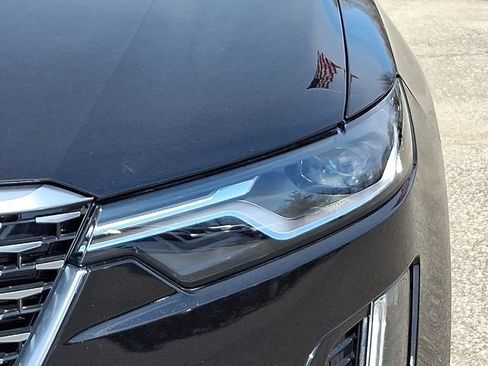 Used 2025 Cadillac XT6 Premium Luxury w/ Technology Package image 7