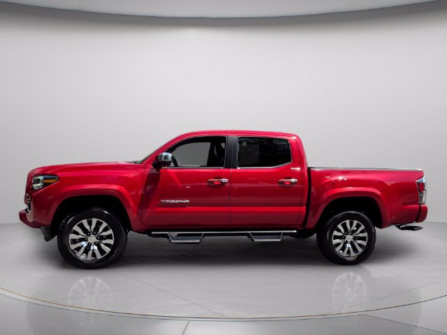 Used 2022 Toyota Tacoma Limited AWD/4WD image 3