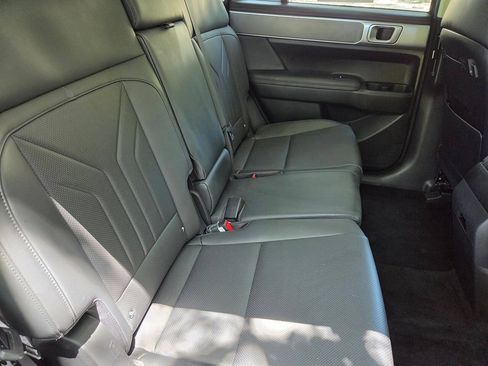 Used 2026 Hyundai Santa Fe SEL FWD image 11