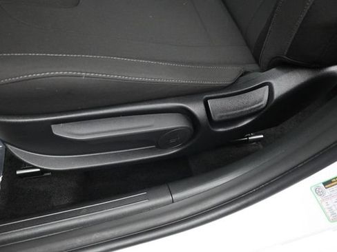 Used 2026 Hyundai Elantra Sport FWD image 23