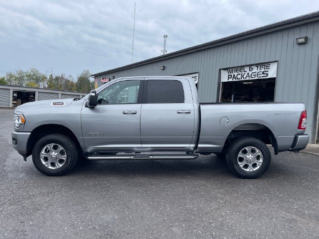 Used 2024 RAM 2500 Big Horn w/ Sport Appearance Package AWD/4WD image 4