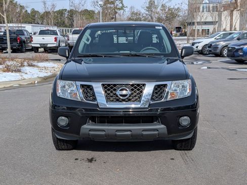 Used 2020 Nissan Frontier SV image 8