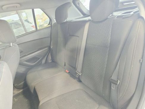 Used 2020 Chevrolet Trax LS w/ Tint and Cruise Package FWD image 8
