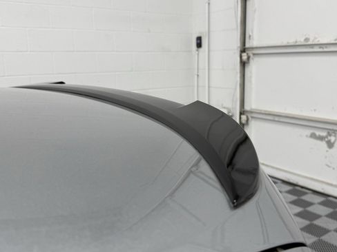 Used 2019 Toyota Avalon Touring image 9