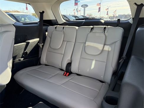 New 2026 Ford Explorer Active w/ Active Comfort Package image 16