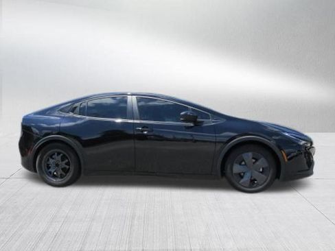 Used 2026 Toyota Prius LE FWD image 2