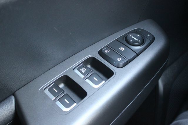 Used 2019 Kia Sportage LX FWD image 18