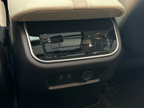 New 2025 Nissan Armada Platinum Reserve w/ Convenience Package image 23