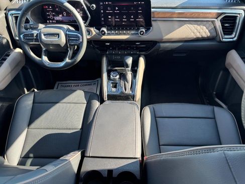 Certified 2025 GMC Canyon Denali AWD/4WD image 11
