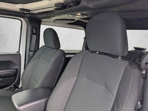 Used 2020 Jeep Wrangler Sport AWD/4WD image 11