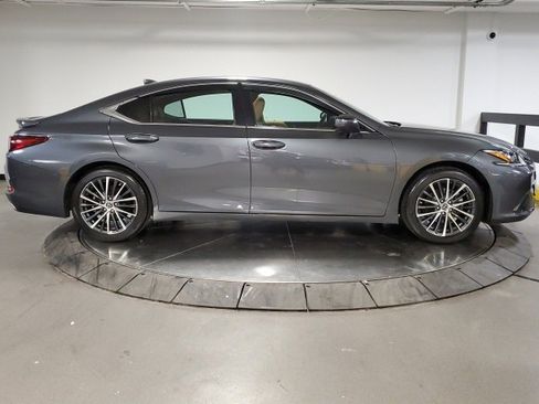 Used 2023 Lexus ES 350 w/ Premium Package image 8
