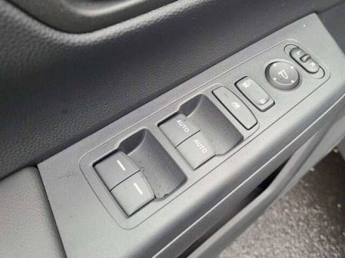 Used 2024 Honda CR-V EX image 18