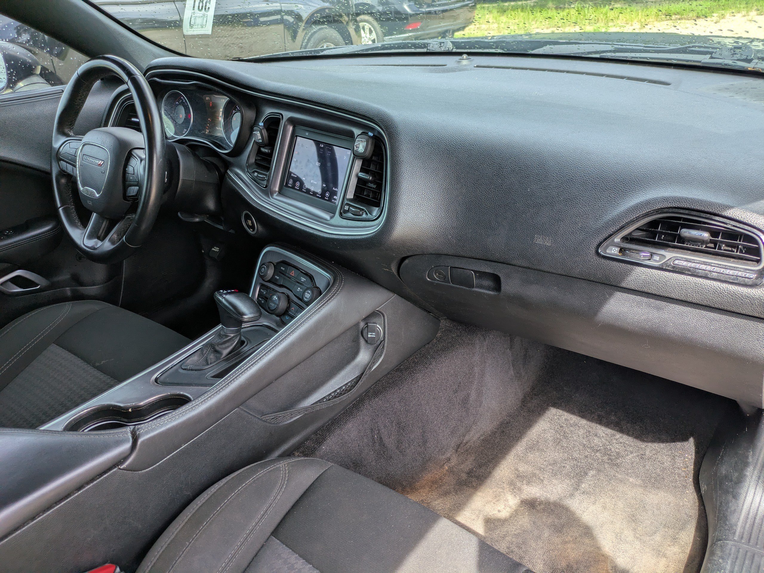 Used 2018 Dodge Challenger SXT RWD image 14
