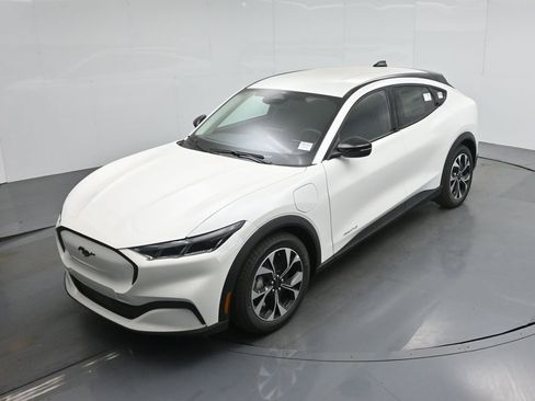 New 2026 Ford Mustang Mach-E Select RWD image 33