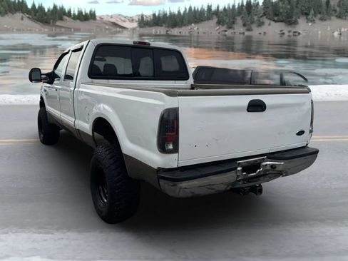 Used 2005 Ford F250 XLT image 5
