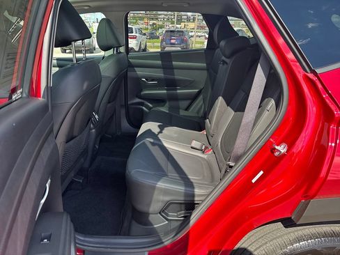Used 2025 Hyundai Tucson SEL AWD/4WD image 29