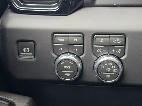 New 2026 GMC Sierra 1500 AT4X AWD/4WD image 18