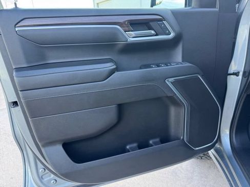 Used 2024 Chevrolet Silverado 1500 LT RWD image 4