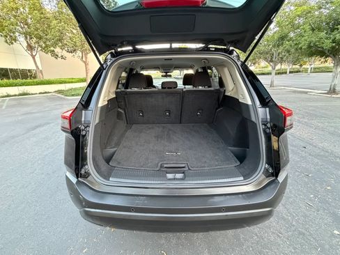 Used 2021 Nissan Rogue S FWD image 16