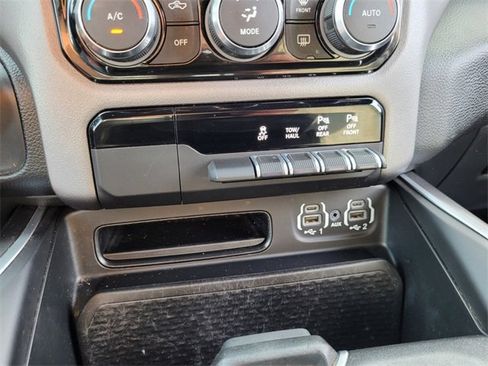 Used 2022 RAM 1500 Big Horn image 31