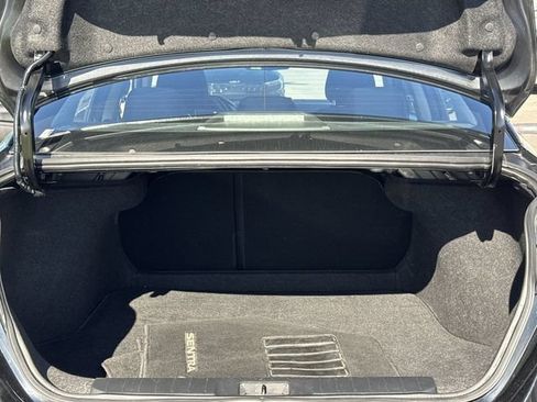 Used 2024 Nissan Sentra SV FWD image 10